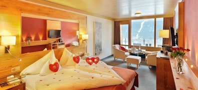 Romantisme de la Saint-Valentin dans des hôtels de rêve en Autriche - Temps mort romantique à deux
